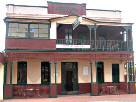 Central Hotel Zeehan - Accommodation Redcliffe