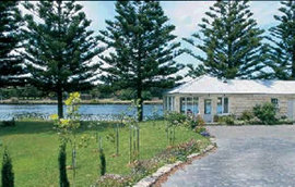 The Douglas - Accommodation Redcliffe