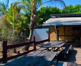 Lazy Lizard Caravan Park - Accommodation Redcliffe