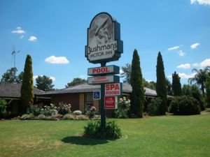 Bushmans Motor Inn - Accommodation Redcliffe