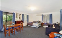 Ambleside Bed and Breakfast Cabins - Accommodation Redcliffe