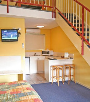 Coastal Motel - Accommodation Redcliffe