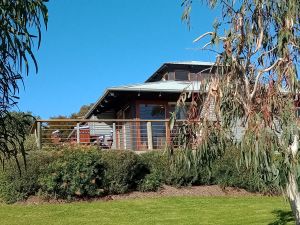 Butler's Bend Holiday Villa - Accommodation Redcliffe